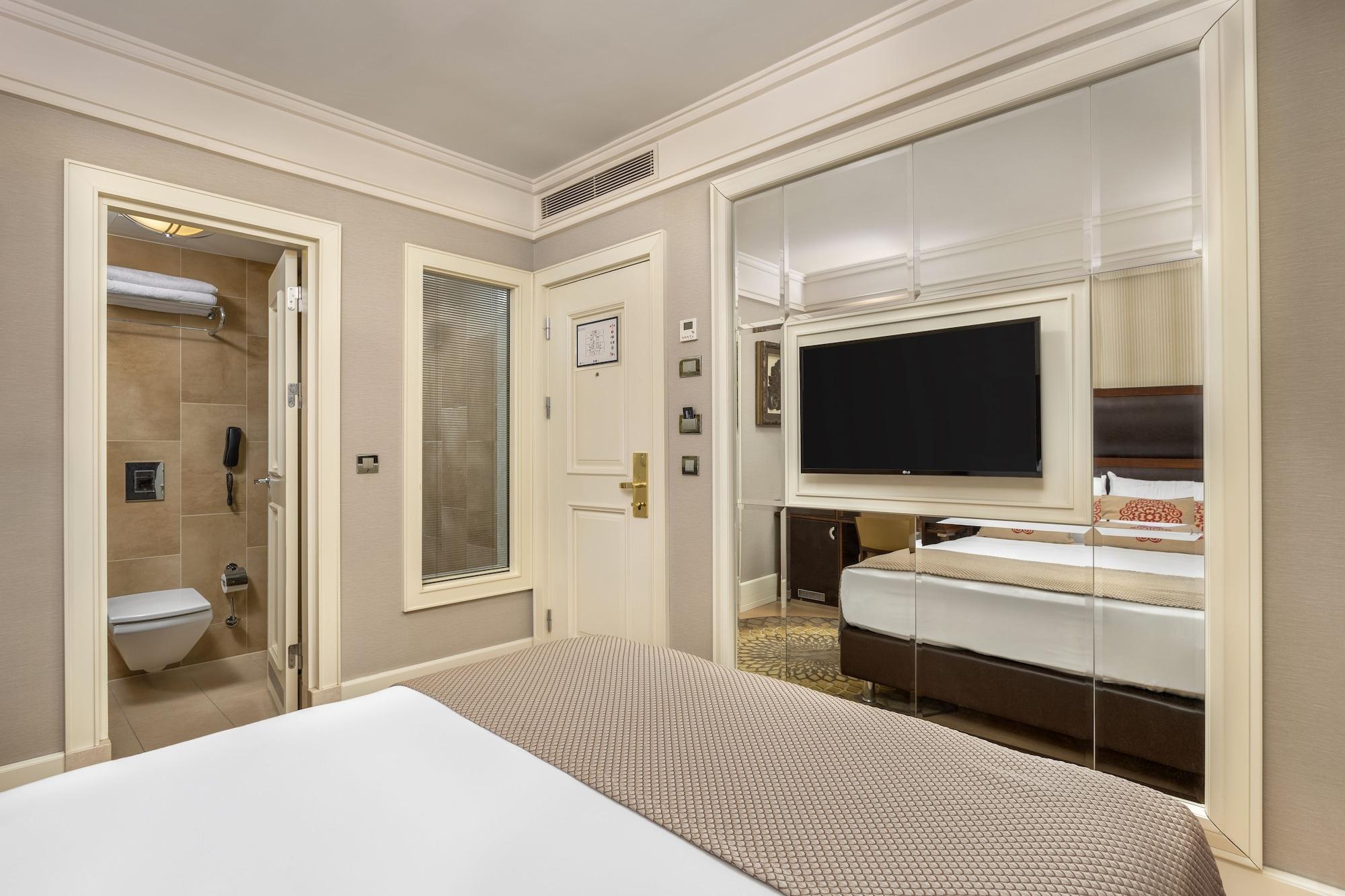 Titanic Comfort Sisli Istanbul Exterior foto